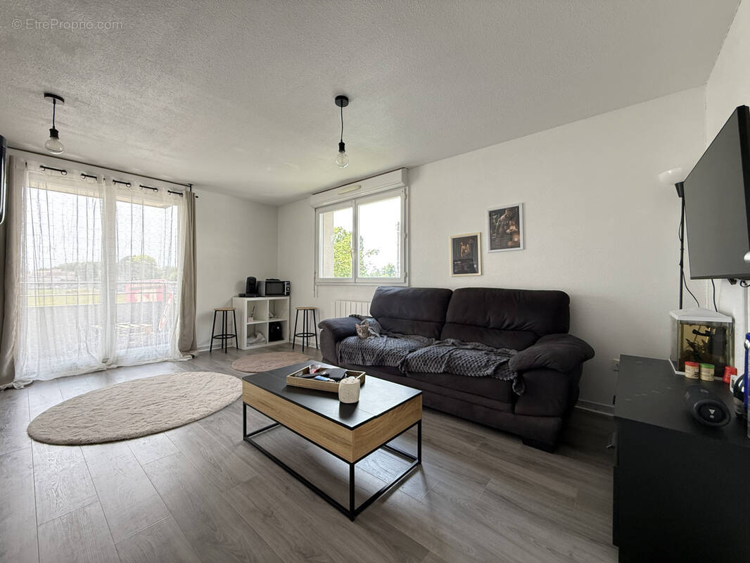 Appartement à MONTIGNY-EN-GOHELLE