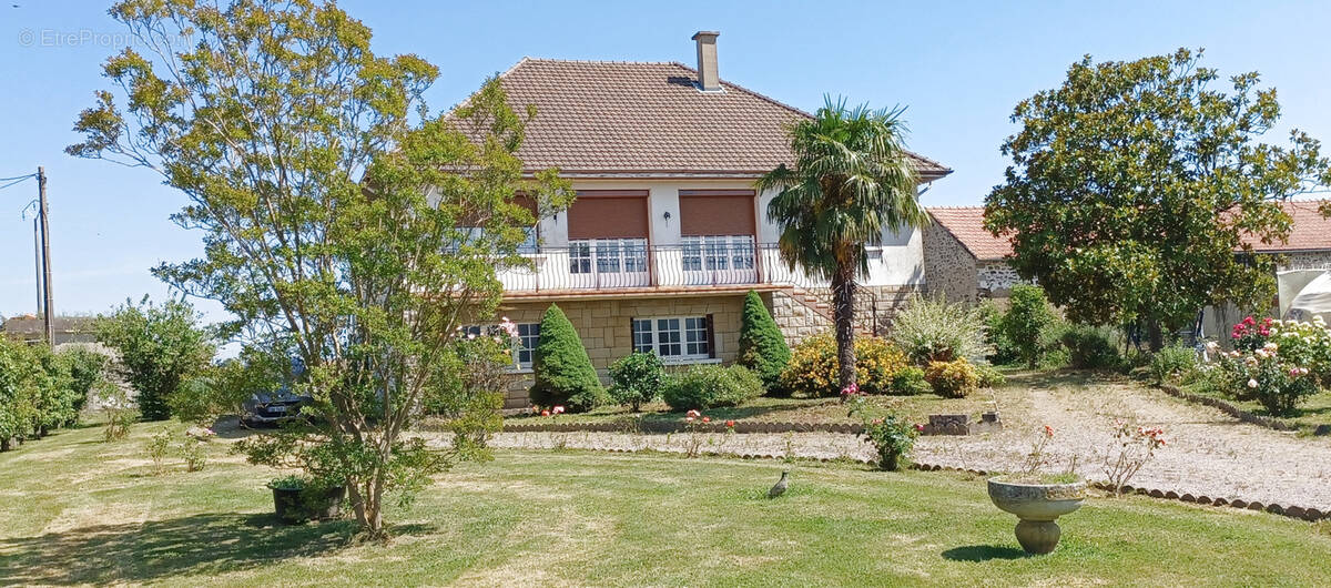 Maison à BOURBON-L&#039;ARCHAMBAULT