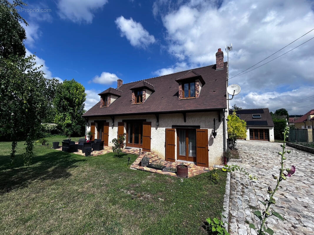 Maison à LA FERTE-ALAIS