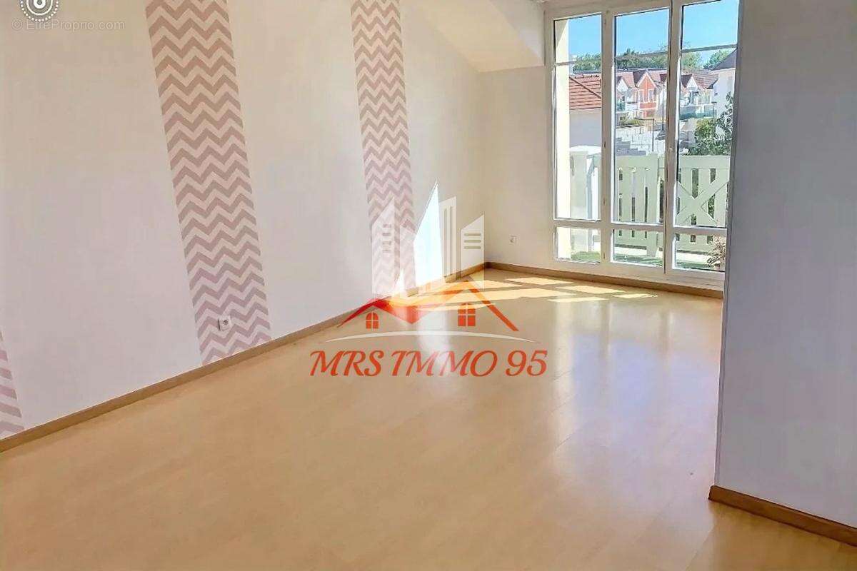 Appartement à PERSAN