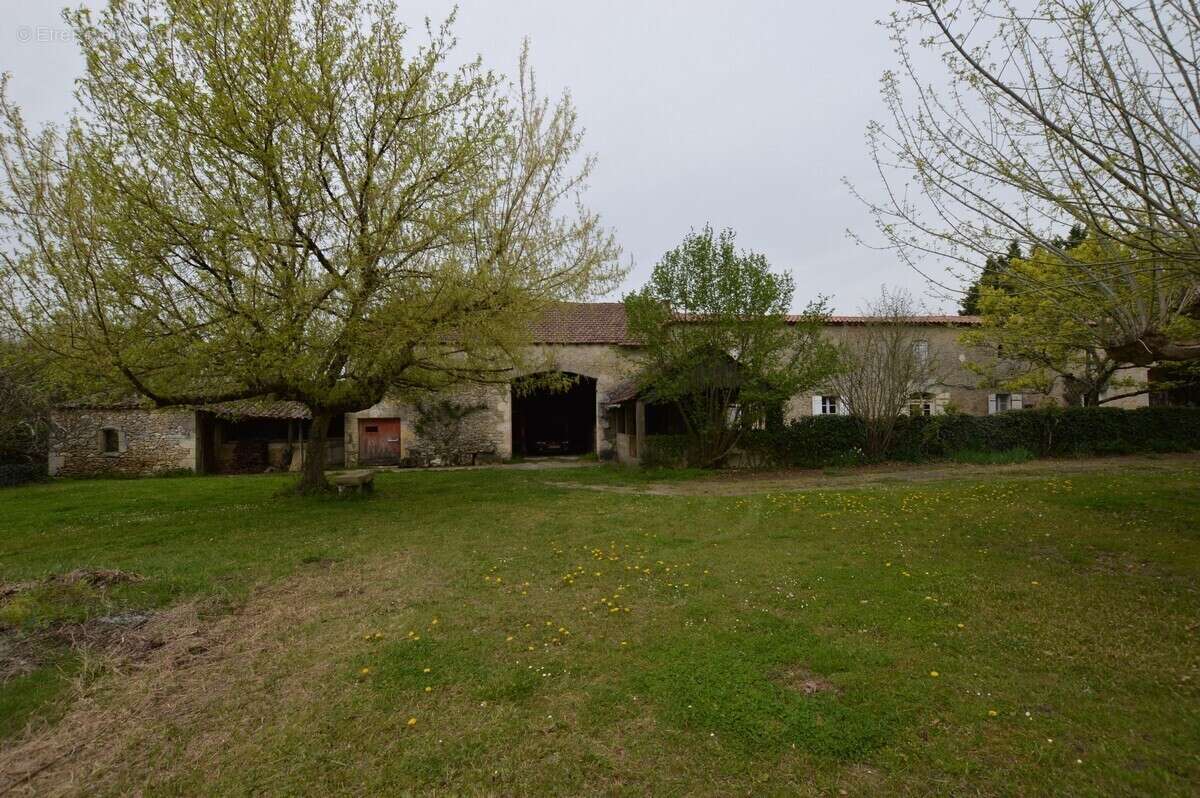 Maison à PELLEGRUE