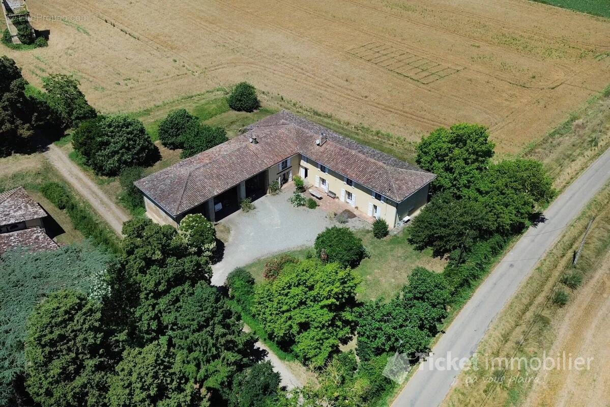 Maison à GRENADE