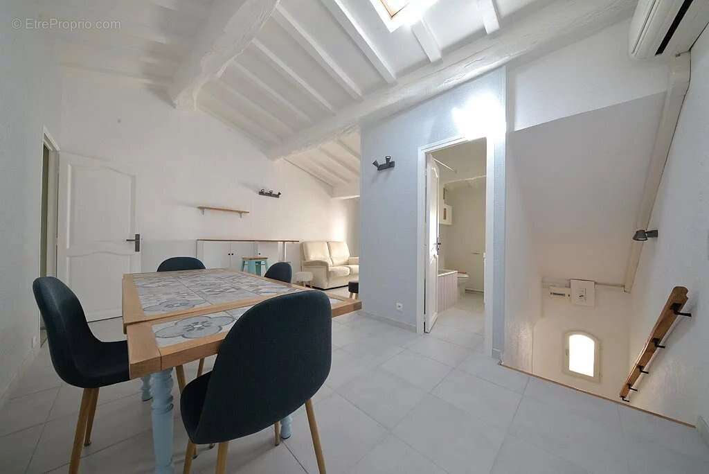 Maison à PUGET-SUR-ARGENS