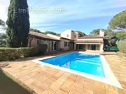 Photo 1 - Maison à PUGET-SUR-ARGENS