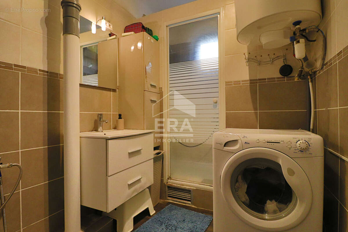 Appartement à MARSEILLE-5E