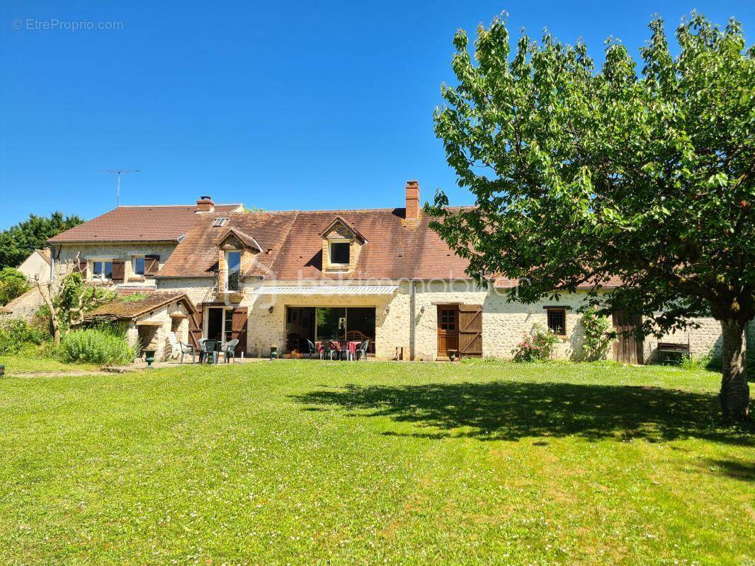 Maison à MORIGNY-CHAMPIGNY