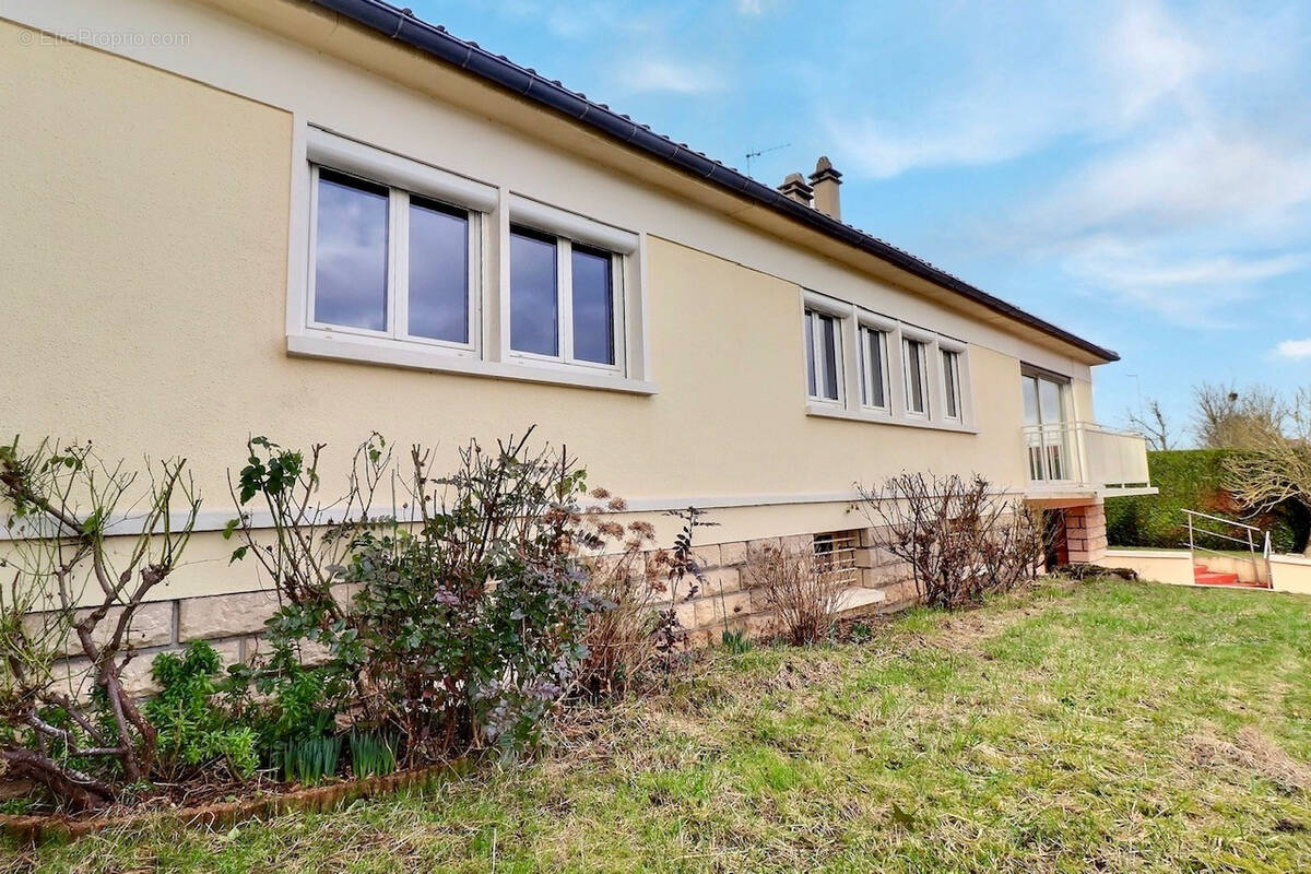 Maison à MAREIL-MARLY