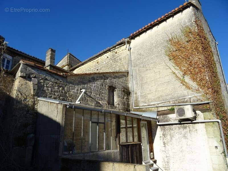 Maison à NERSAC