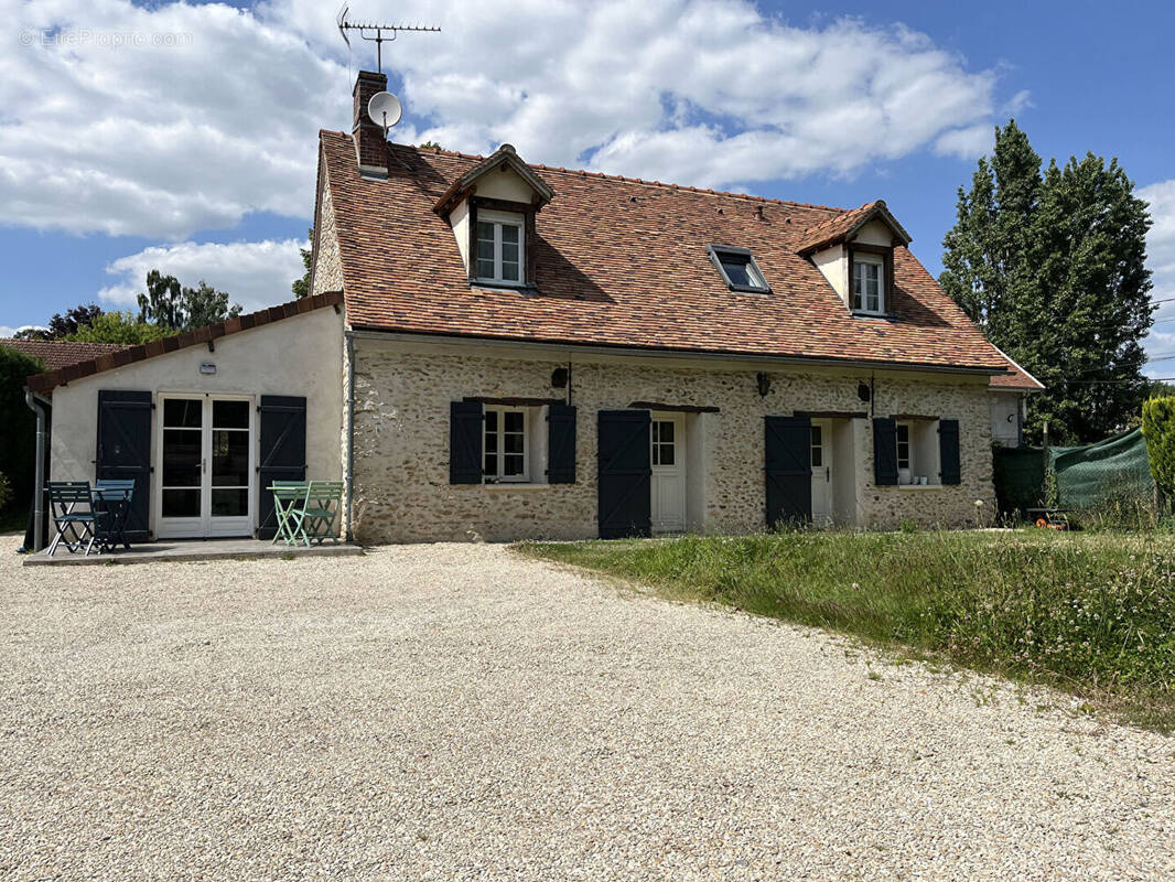 Maison à SAINT-LEGER-EN-YVELINES