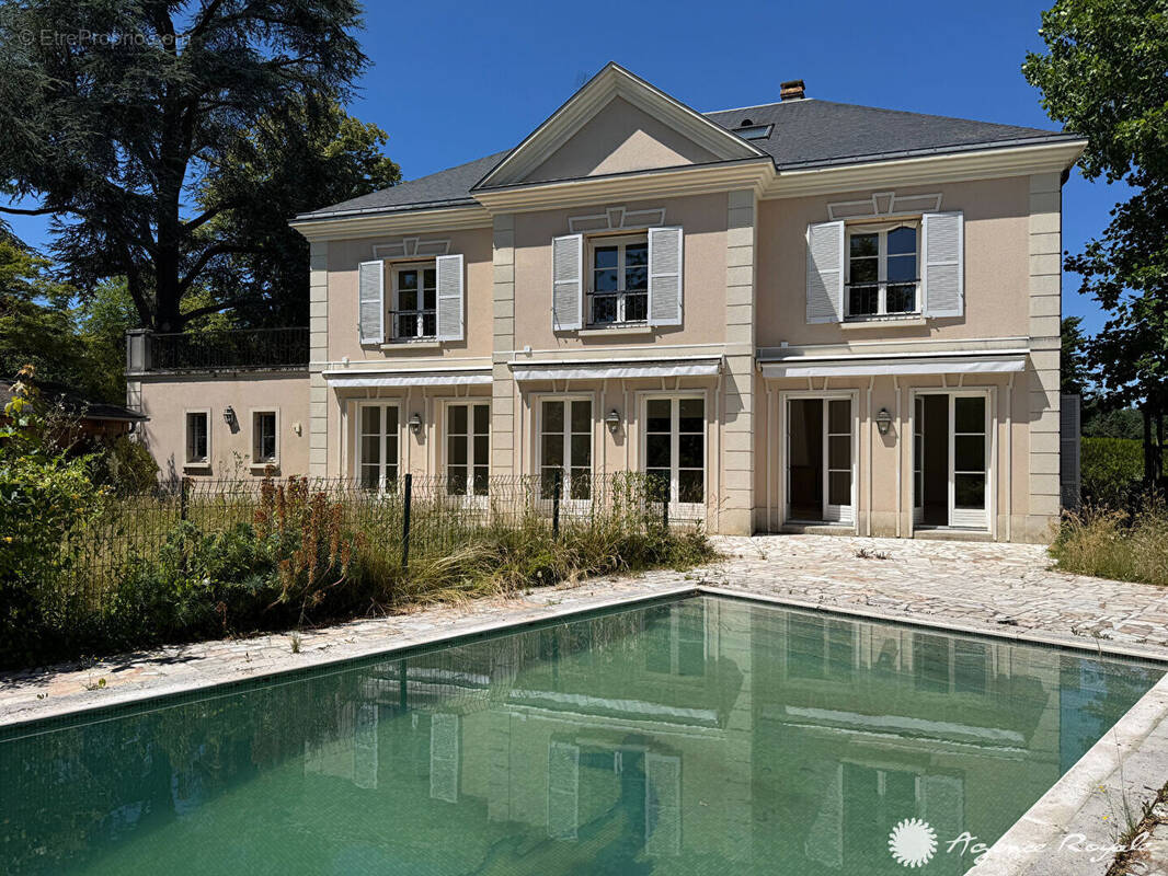 Maison à SAINT-GERMAIN-EN-LAYE