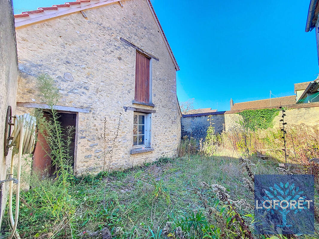 Maison à MORIGNY-CHAMPIGNY