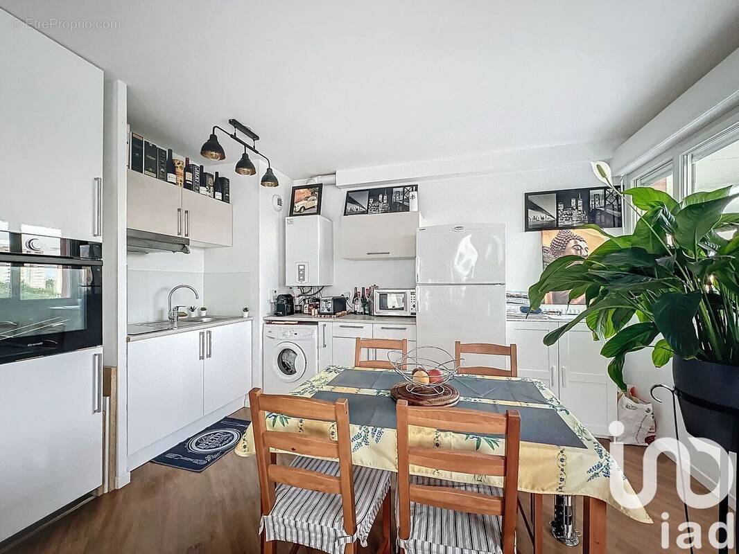 Photo 1 - Appartement à FLEURY-MEROGIS