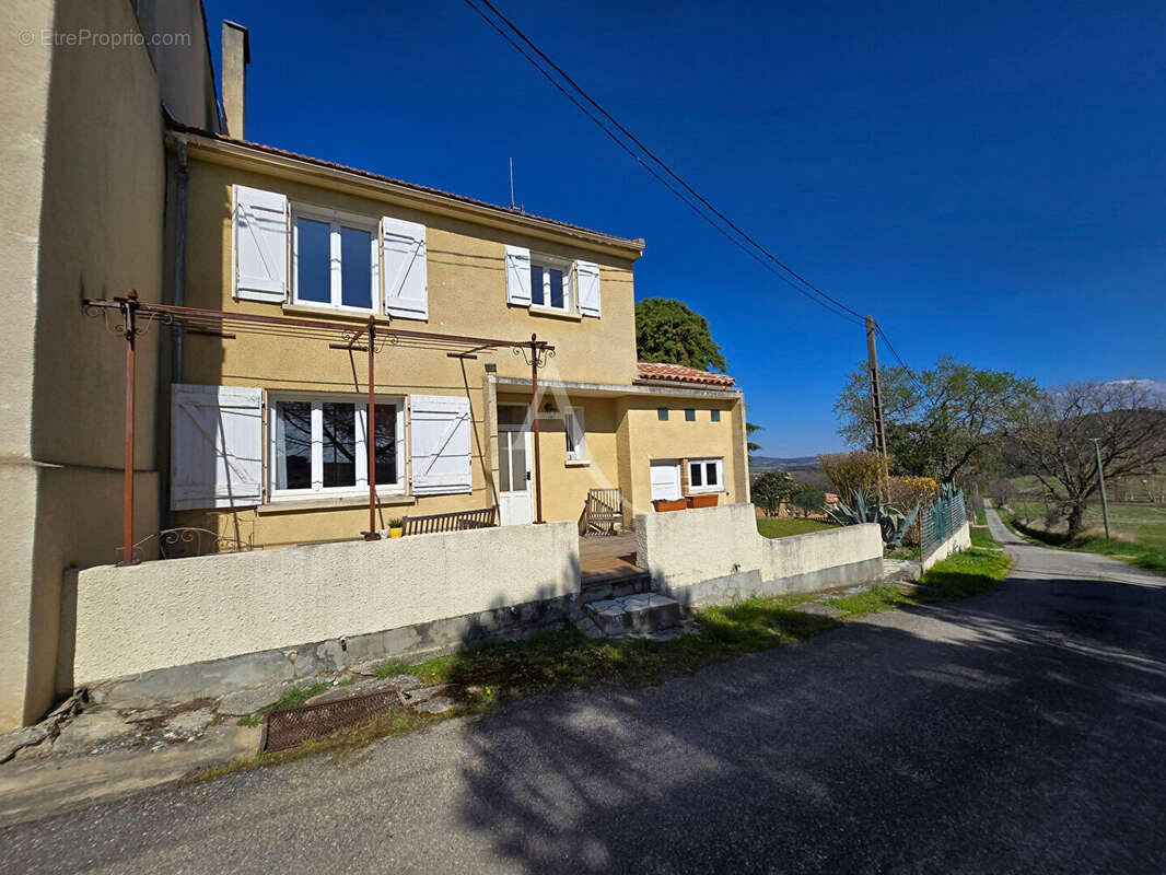 Maison à PAULIGNE