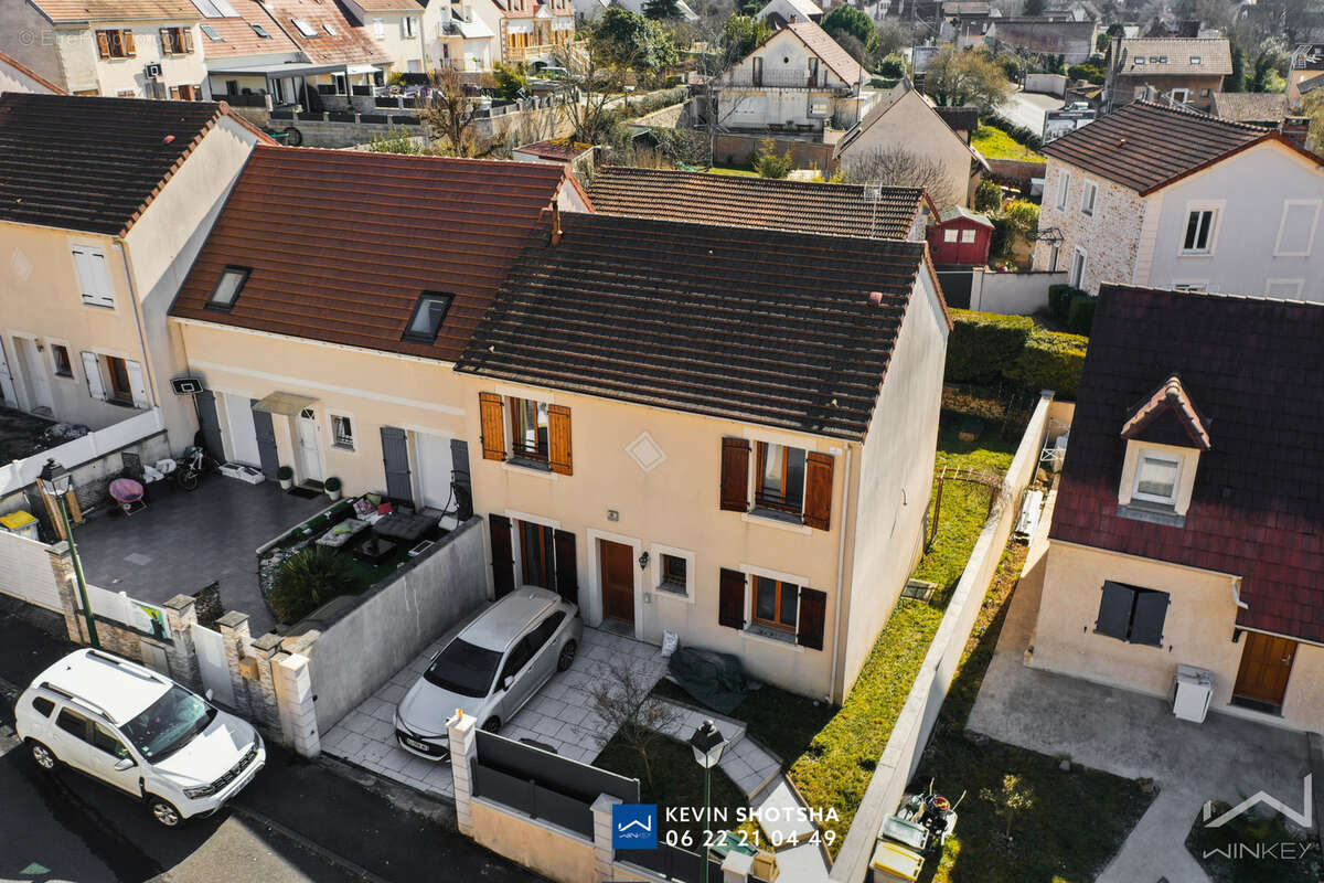Maison à SAINTRY-SUR-SEINE