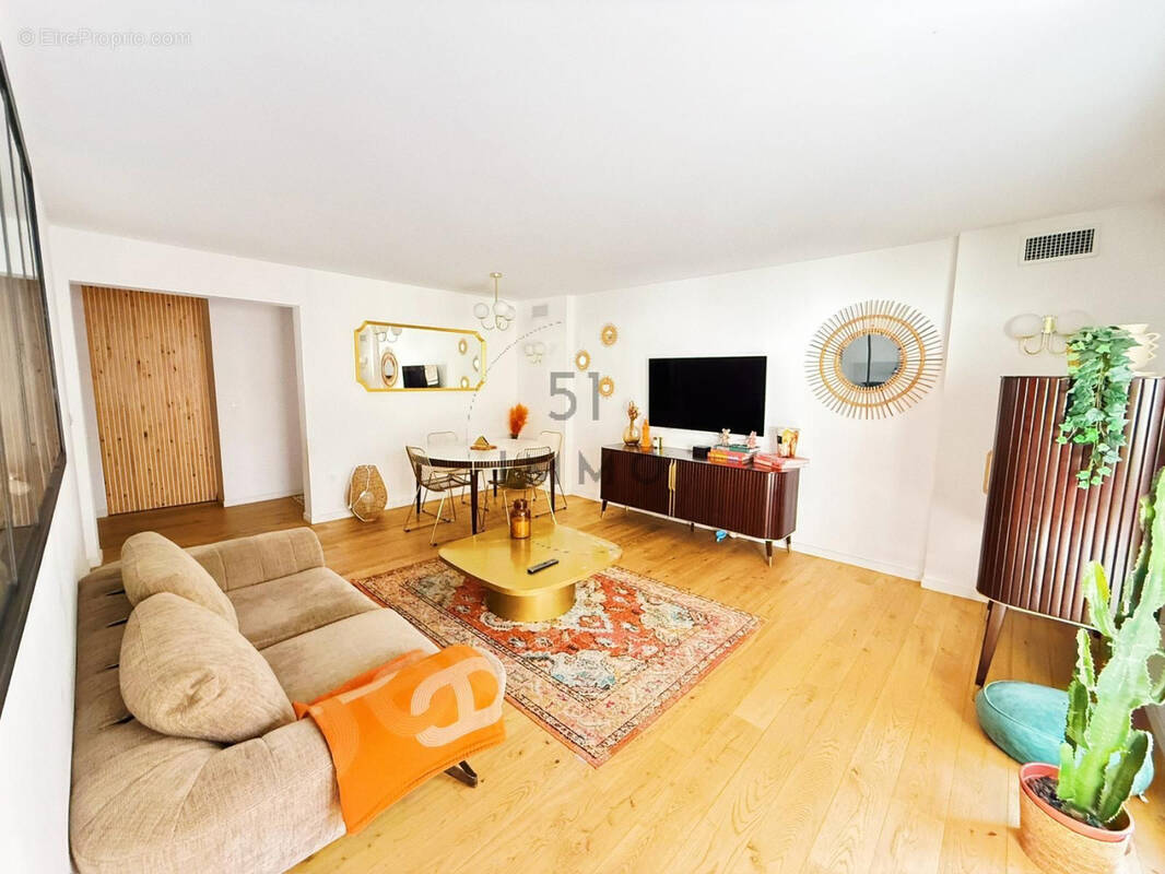 Appartement à MARSEILLE-7E