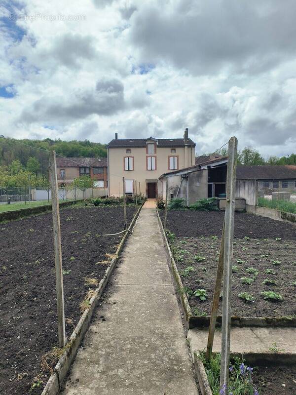 Maison à BURLATS