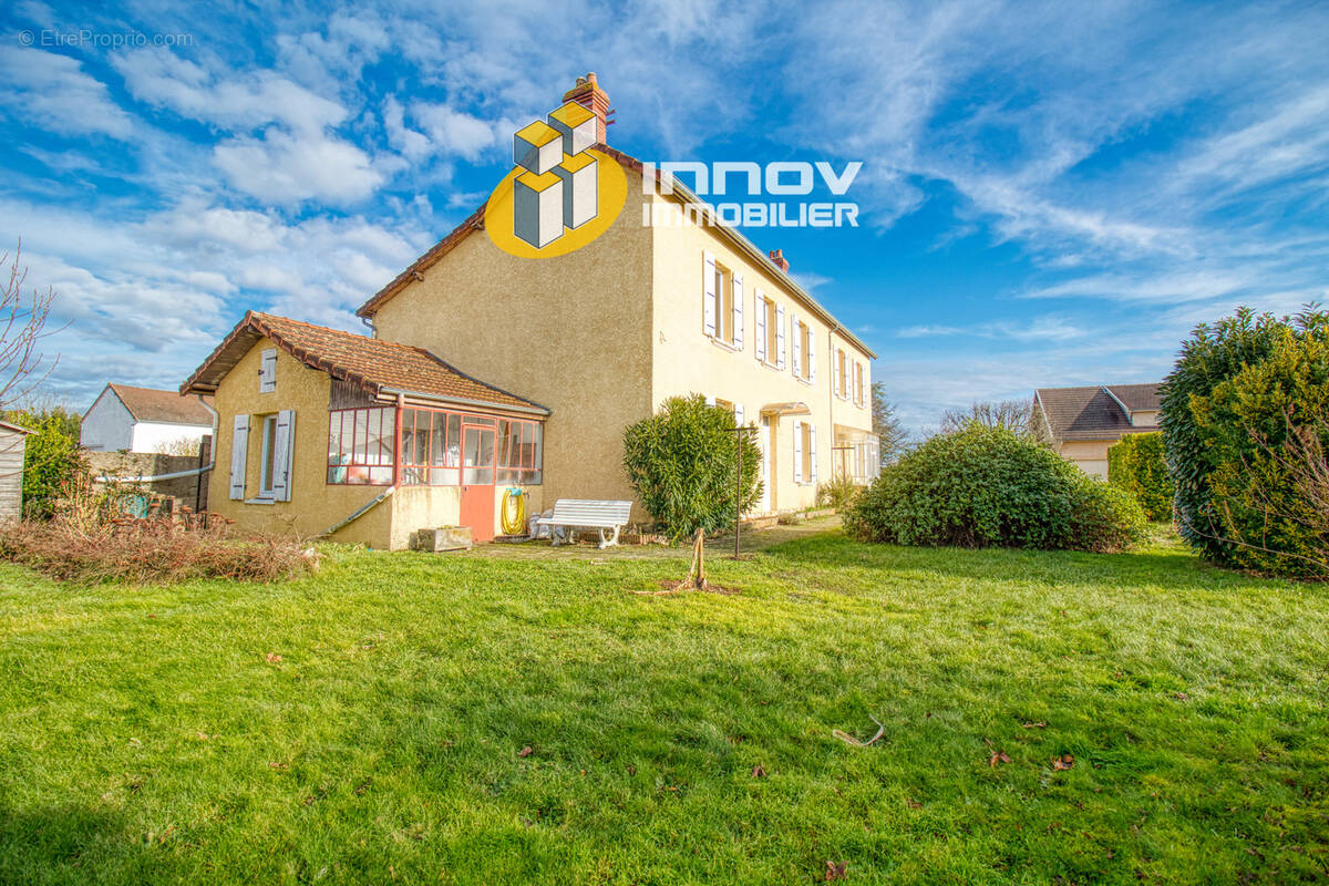 Maison à SAINT-MARCEL
