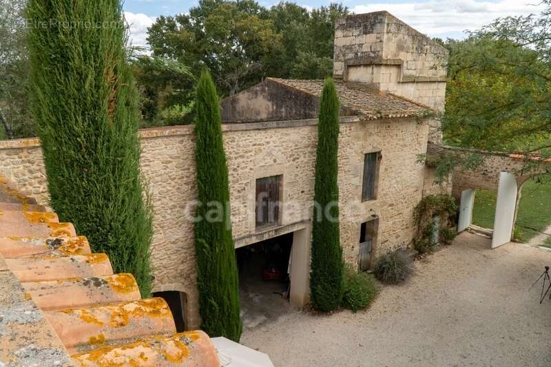 Maison à MEYNES