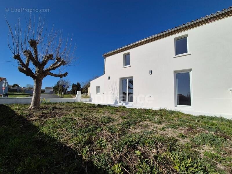 Maison à MEDIS