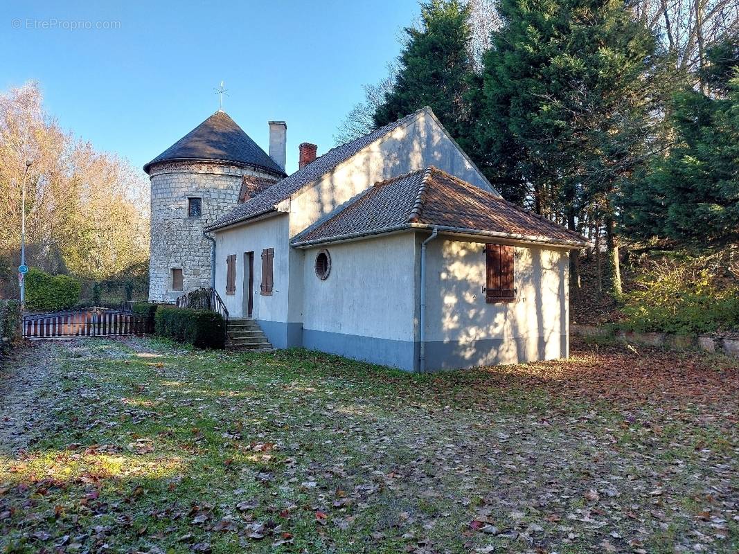 Maison à BRUAY-LA-BUISSIERE