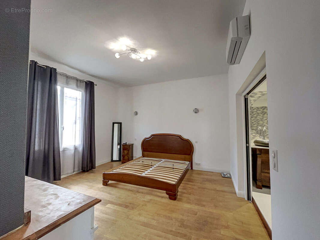 Appartement à CAZERES