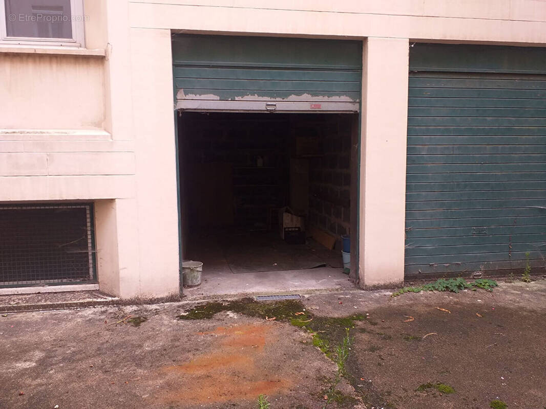 Parking à LYON-6E