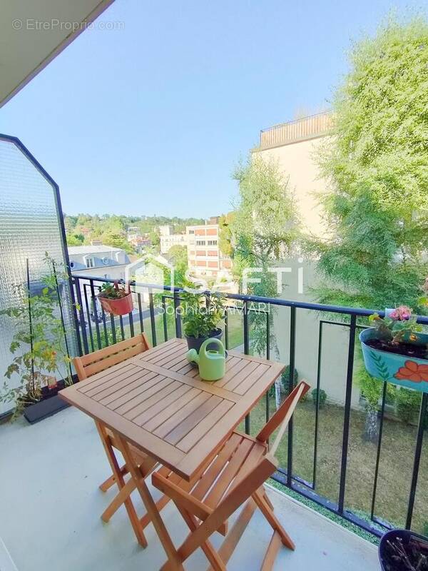 Photo 1 - Appartement à VILLE-D&#039;AVRAY