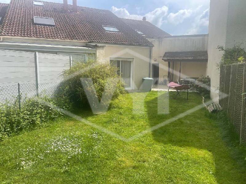 Appartement à COMBS-LA-VILLE