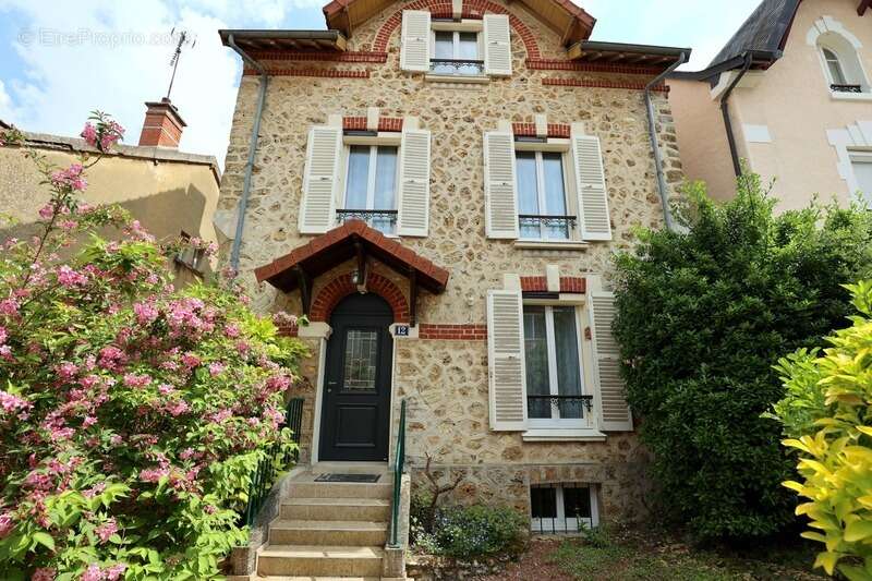 Maison à DORMANS