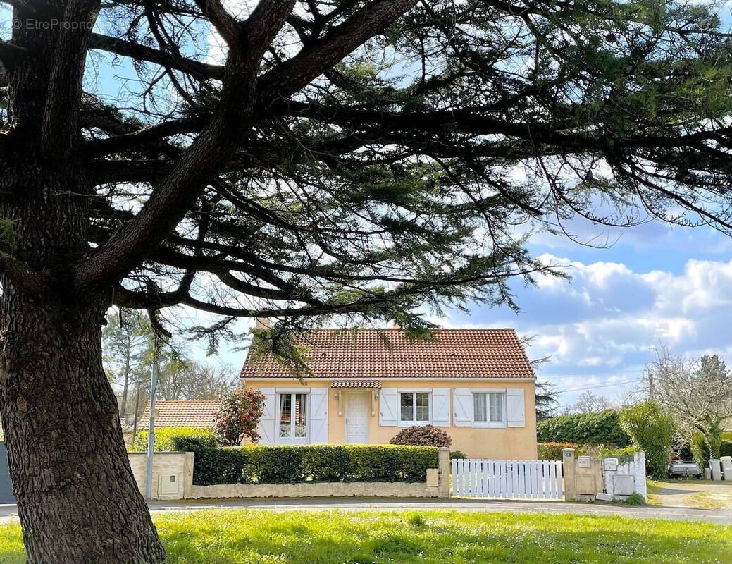 Maison à BOUAYE