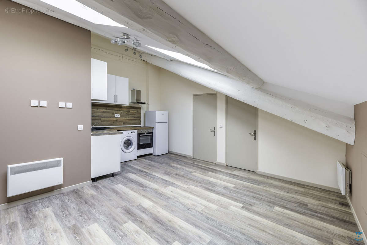Appartement à SAINT-ETIENNE