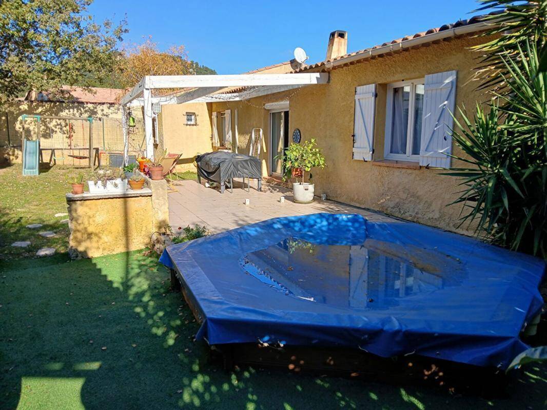 Maison à LA ROQUEBRUSSANNE