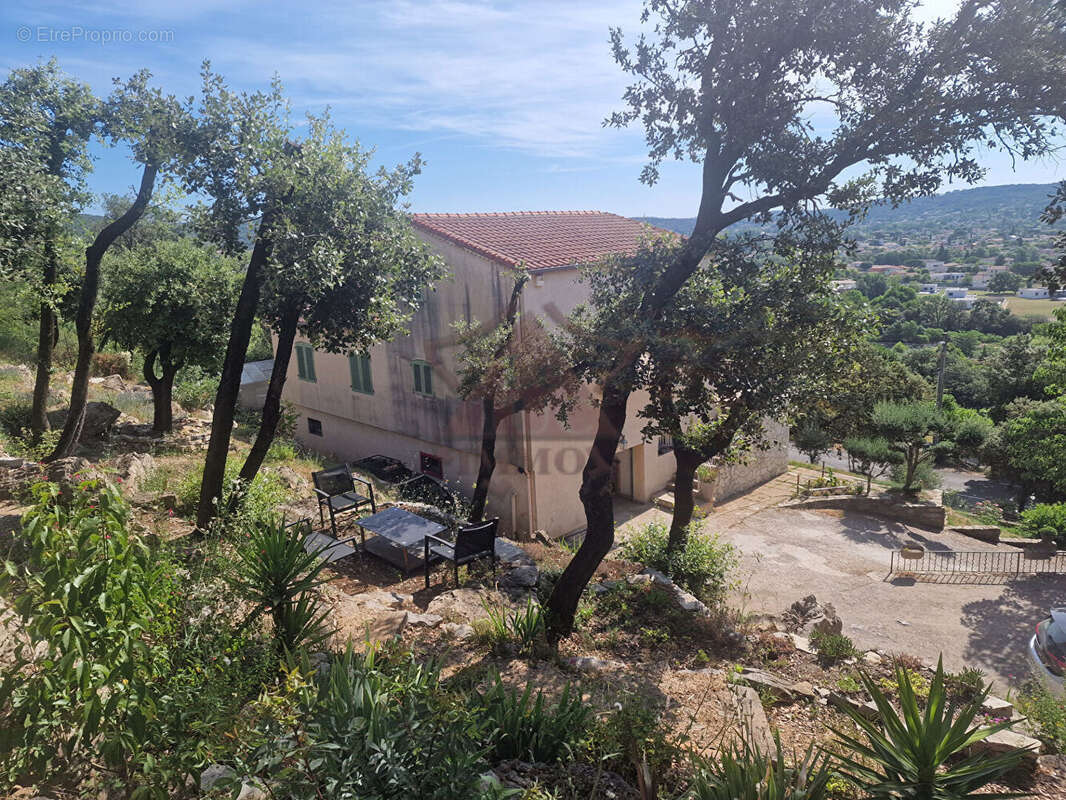 Maison à SAINT-MARTIN-DE-VALGALGUES