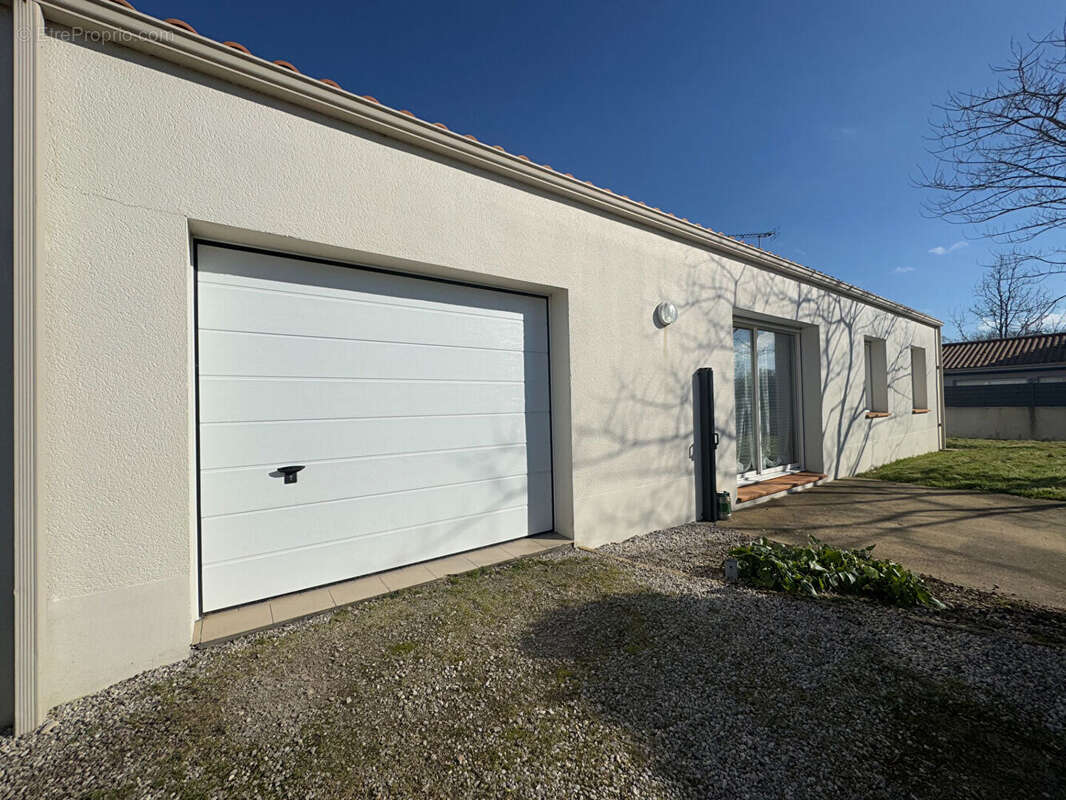 Maison à AIZENAY