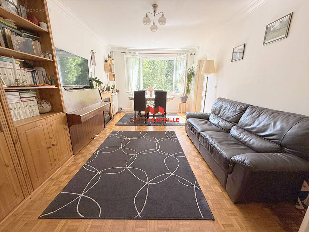Appartement à BOUGIVAL