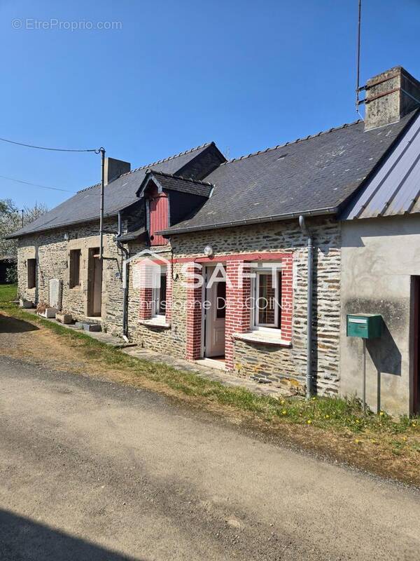 Photo 1 - Maison à JAVRON-LES-CHAPELLES