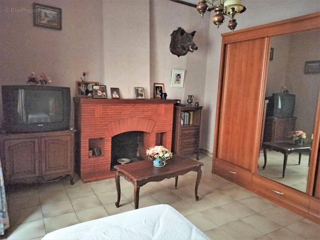 Maison à BIZE-MINERVOIS