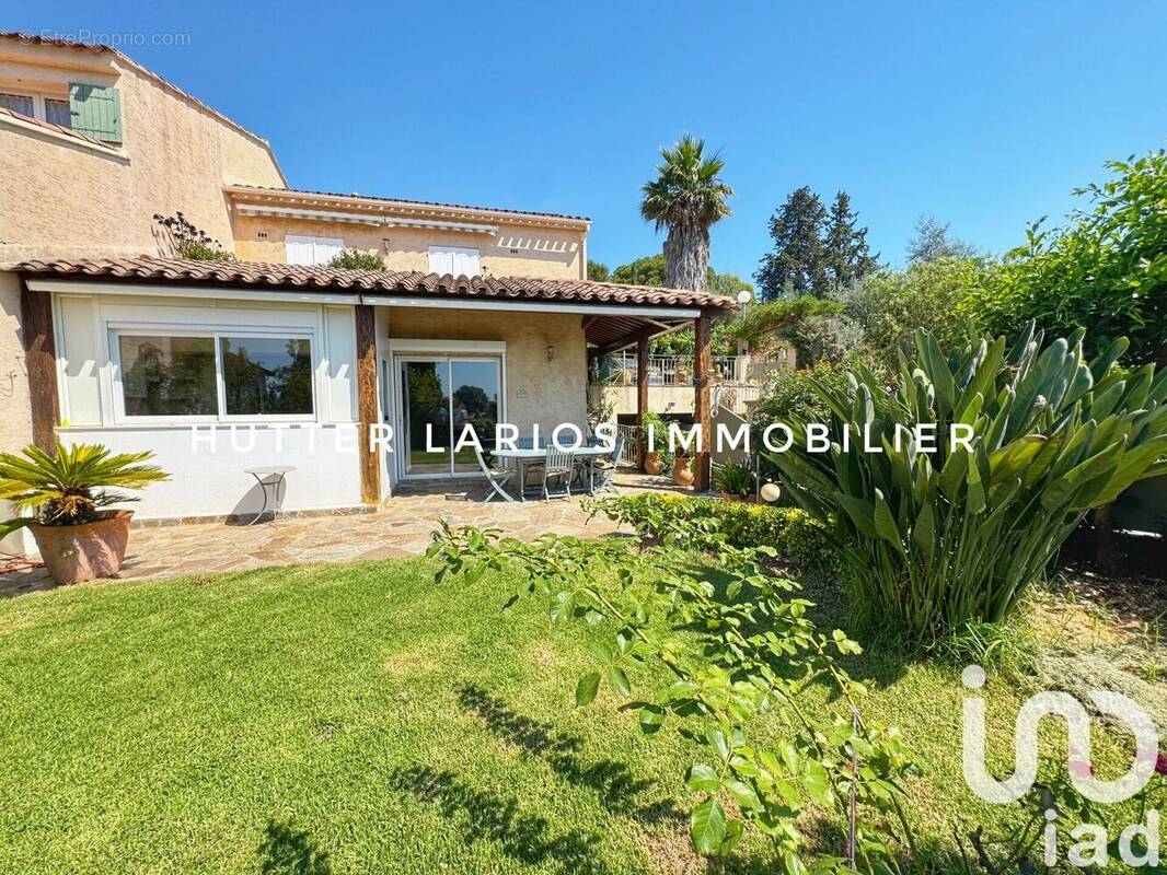 Photo 1 - Maison à BORMES-LES-MIMOSAS
