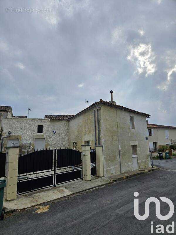 Photo 1 - Maison à MORTAGNE-SUR-GIRONDE