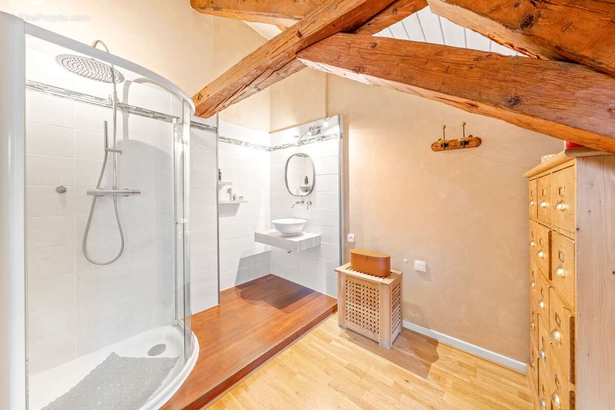 Appartement à ARCHAMPS