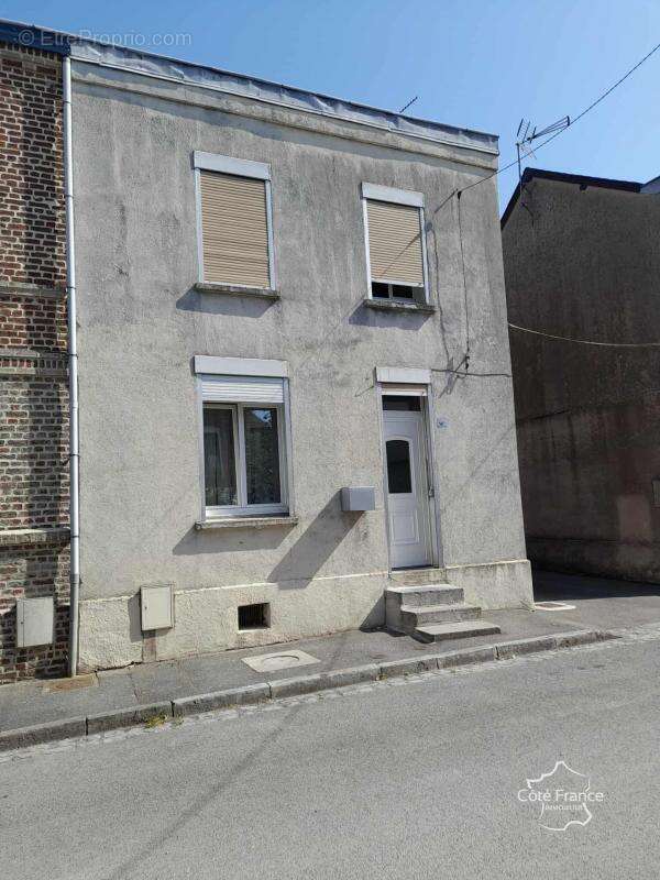 Maison à LA CAPELLE
