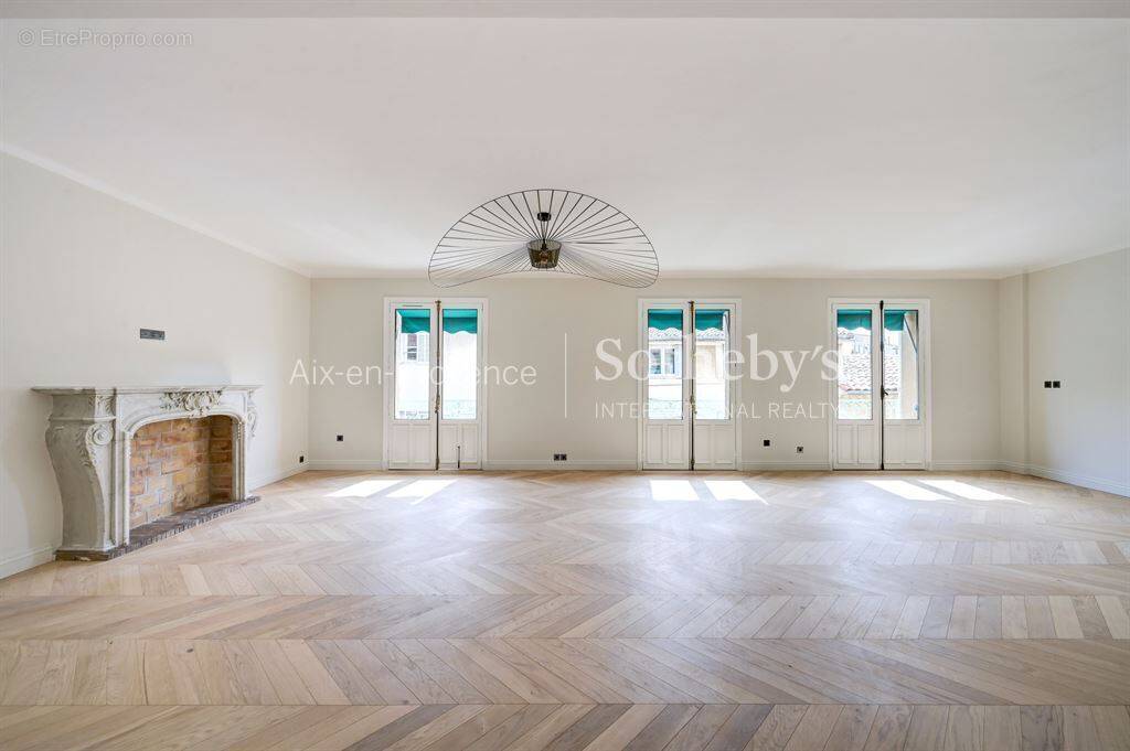 Appartement à AIX-EN-PROVENCE