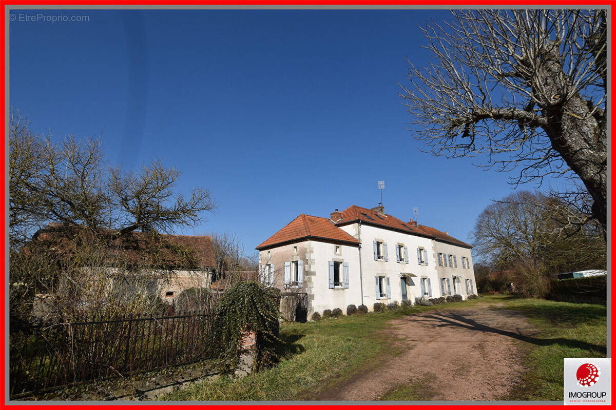 Maison à BOST