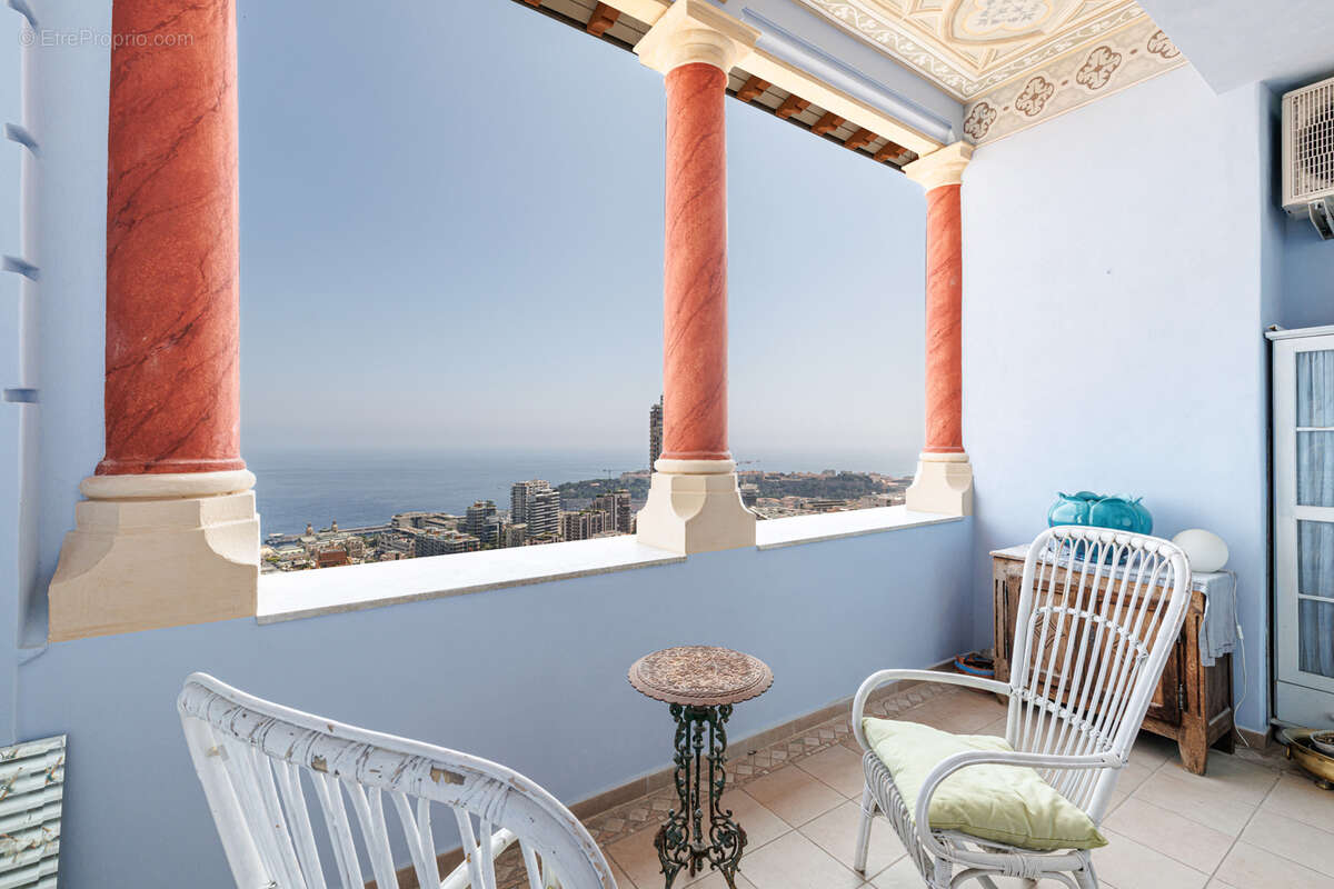 Appartement à BEAUSOLEIL
