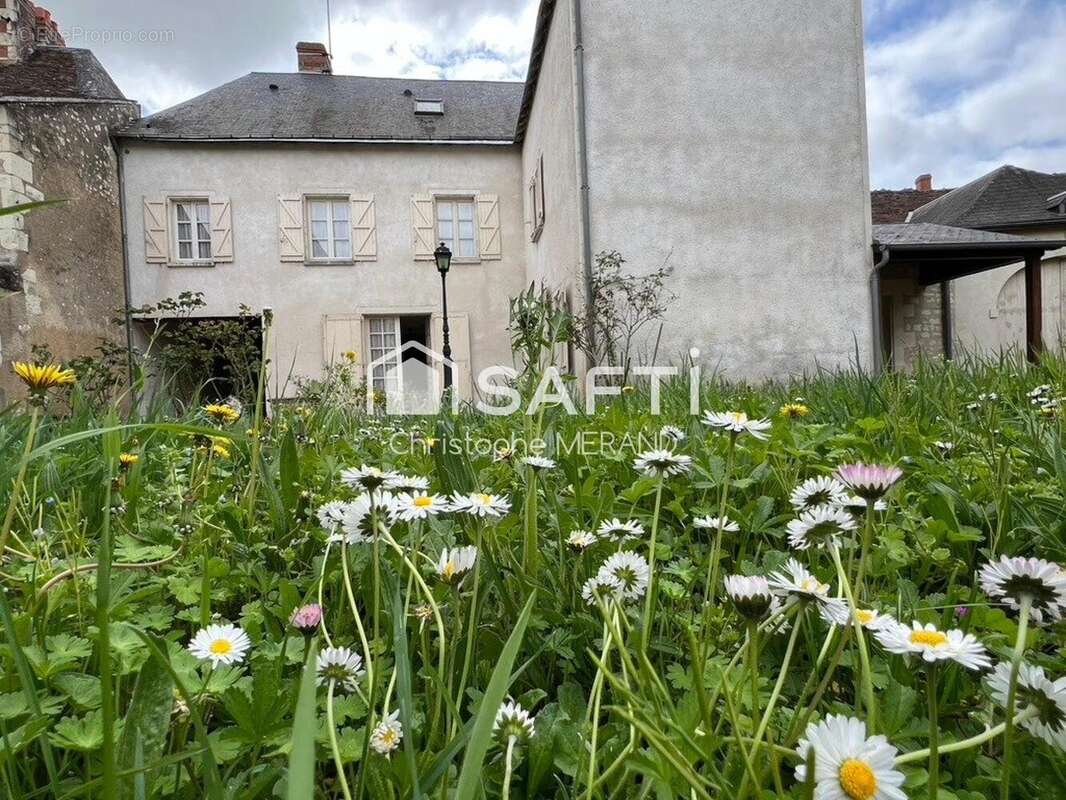 Photo 2 - Maison à DANGE-SAINT-ROMAIN