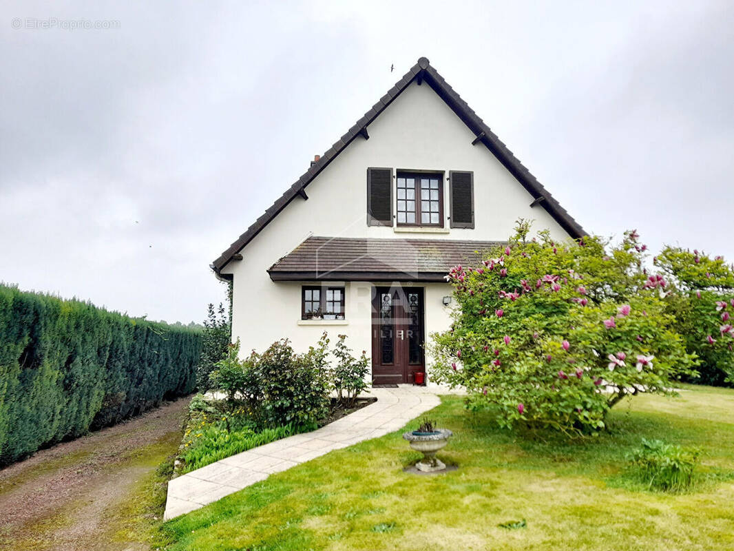 Maison à CHAUNY