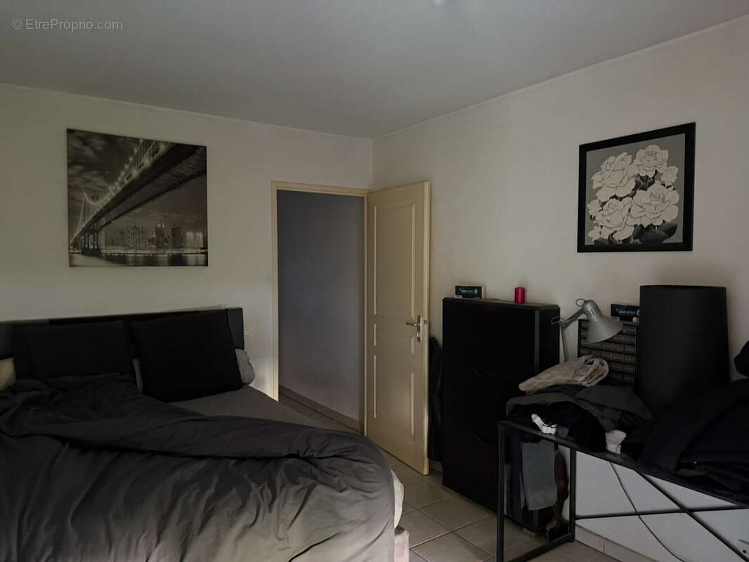 Appartement à MAUGUIO