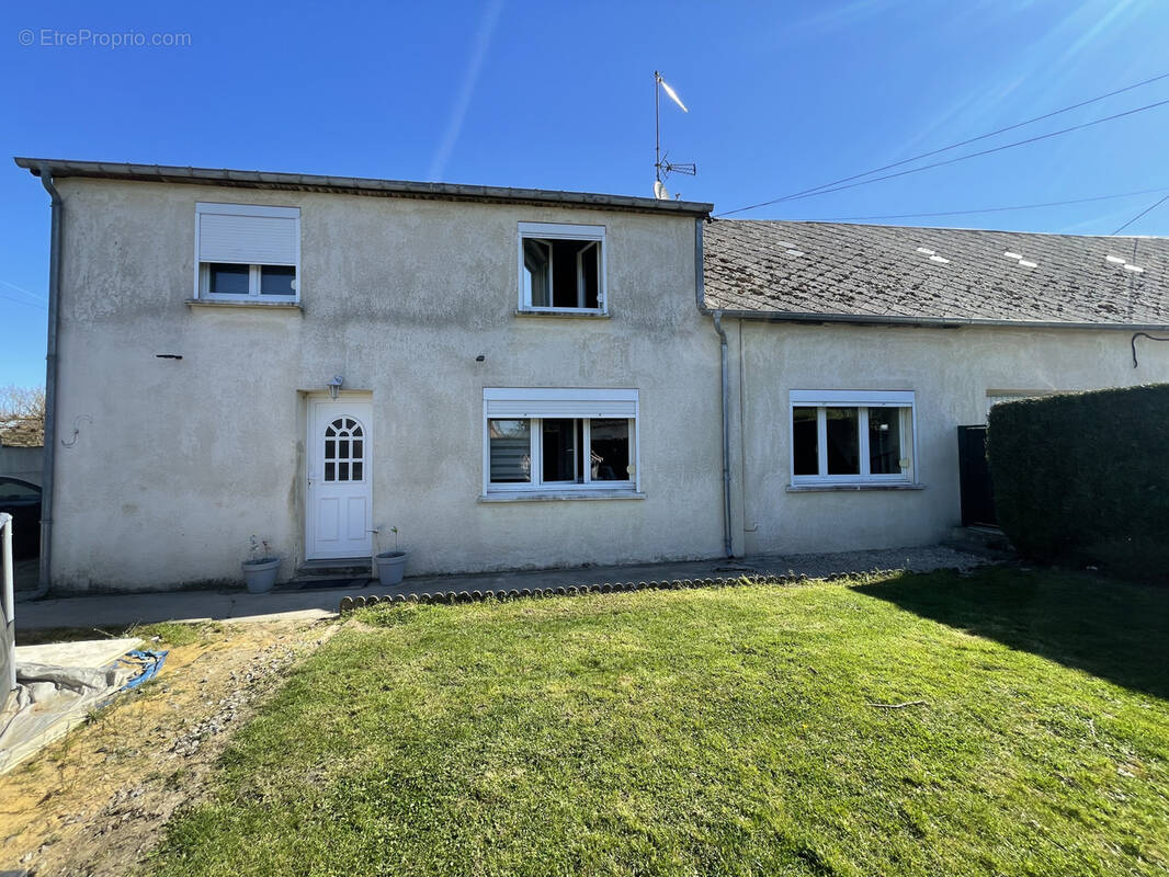 Maison à BUIRONFOSSE