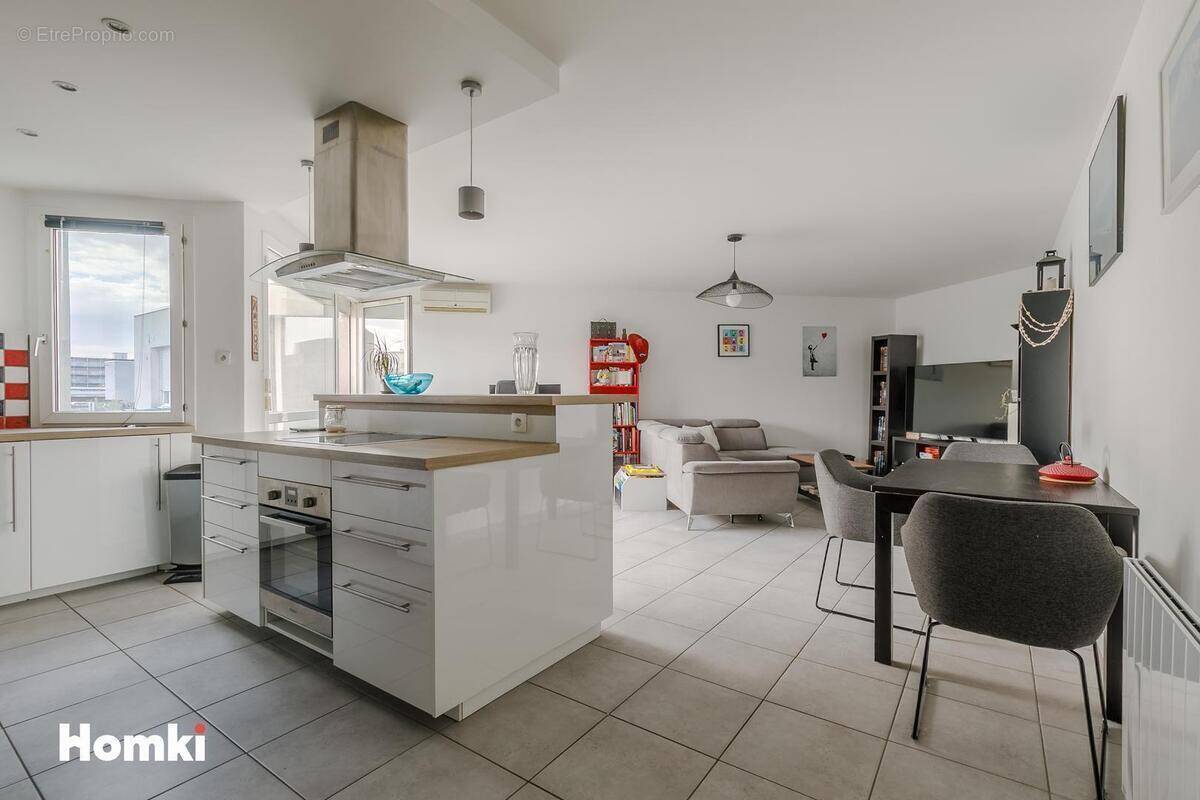 Appartement à LYON-8E