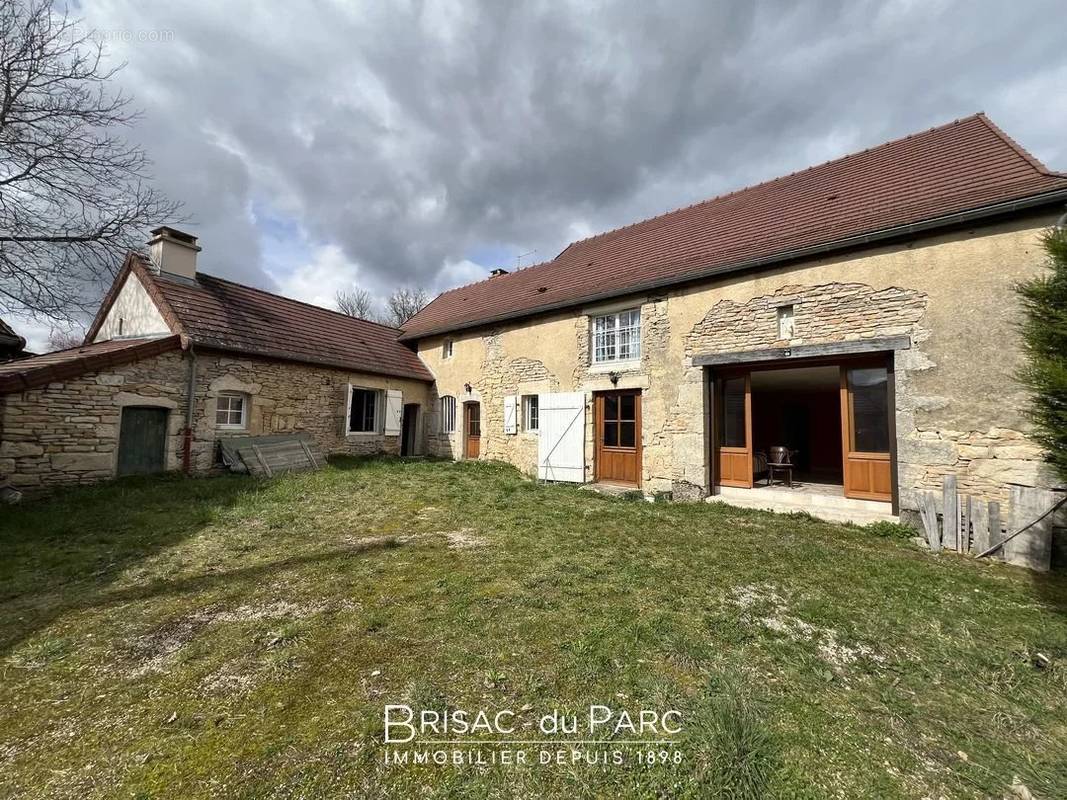 Maison à GRANCEY-LE-CHATEAU-NEUVELLE